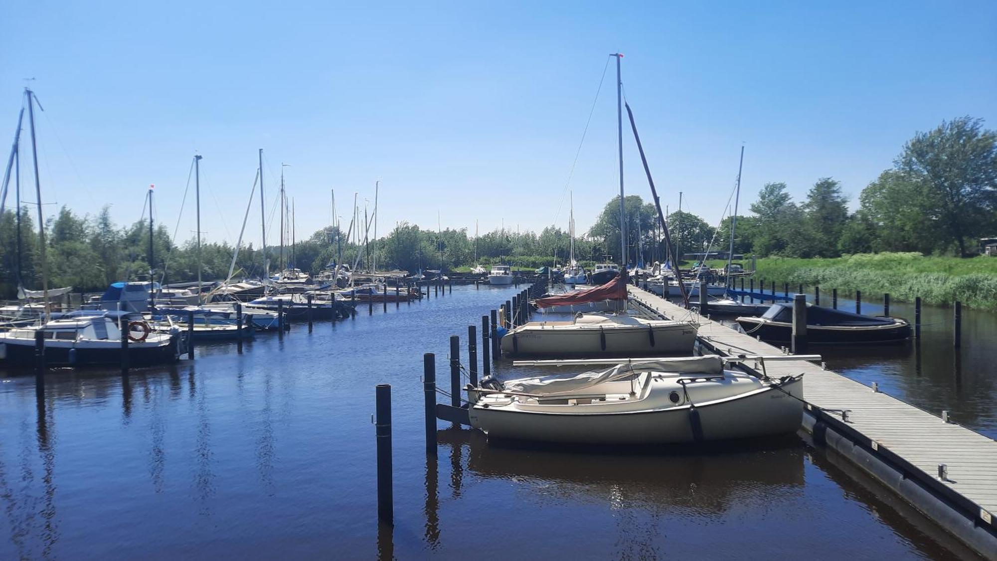 Chalet Trigano 1-6 Pers- 3 Slaapk- 2 Badk- Berging- Inchecken Al Vanaf 13 Uur Lauwersoog Buitenkant foto