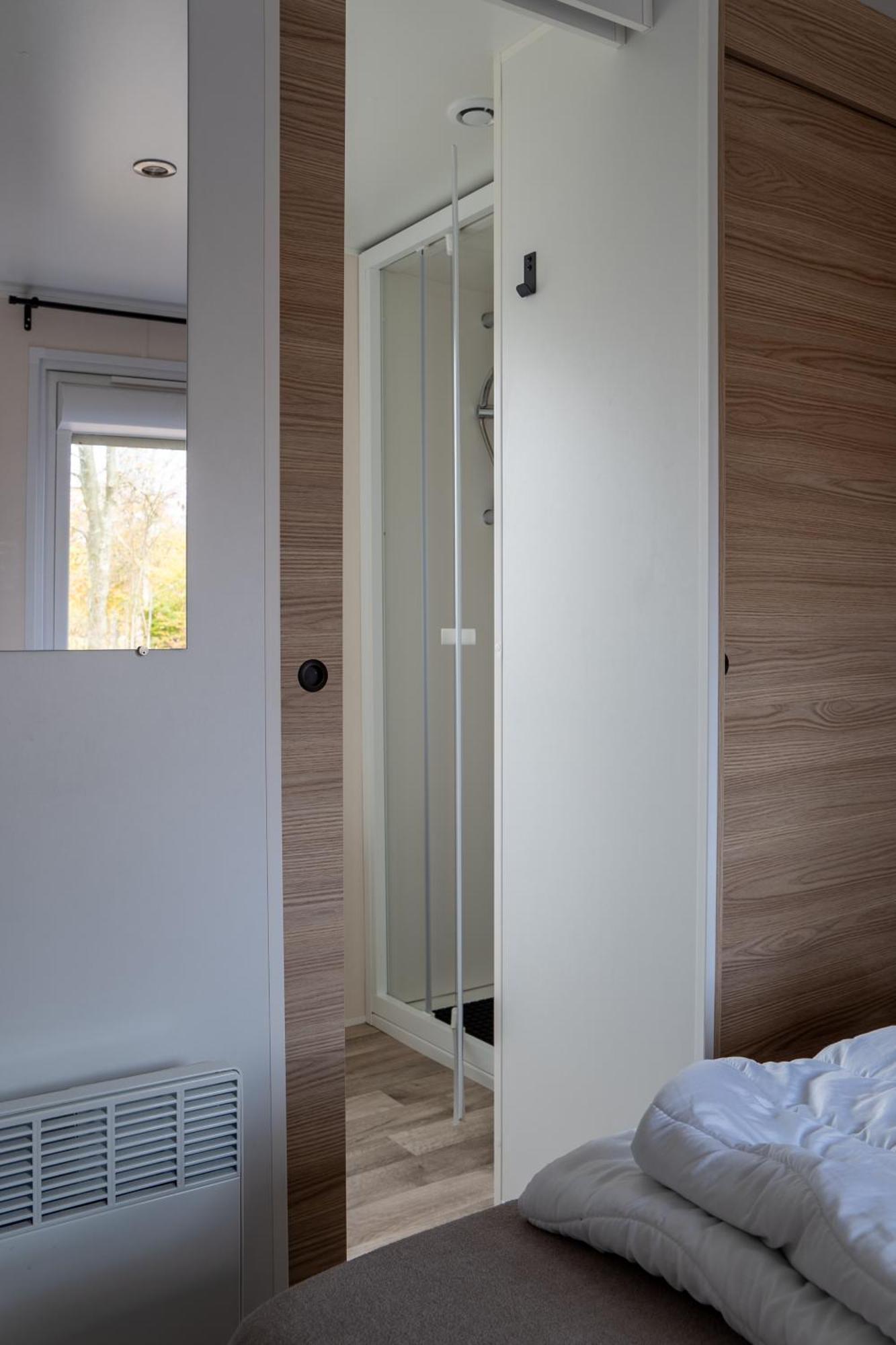 Chalet Trigano 1-6 Pers- 3 Slaapk- 2 Badk- Berging- Inchecken Al Vanaf 13 Uur Lauwersoog Buitenkant foto