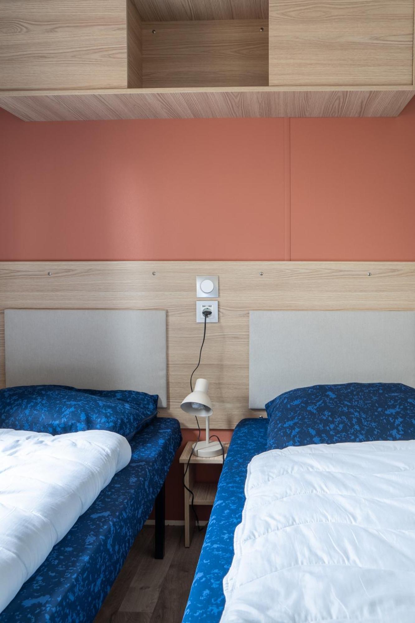 Chalet Trigano 1-6 Pers- 3 Slaapk- 2 Badk- Berging- Inchecken Al Vanaf 13 Uur Lauwersoog Buitenkant foto